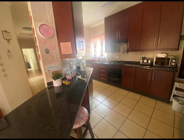 3 BEDROOM HOUSE FOR SALE IN AERORAND